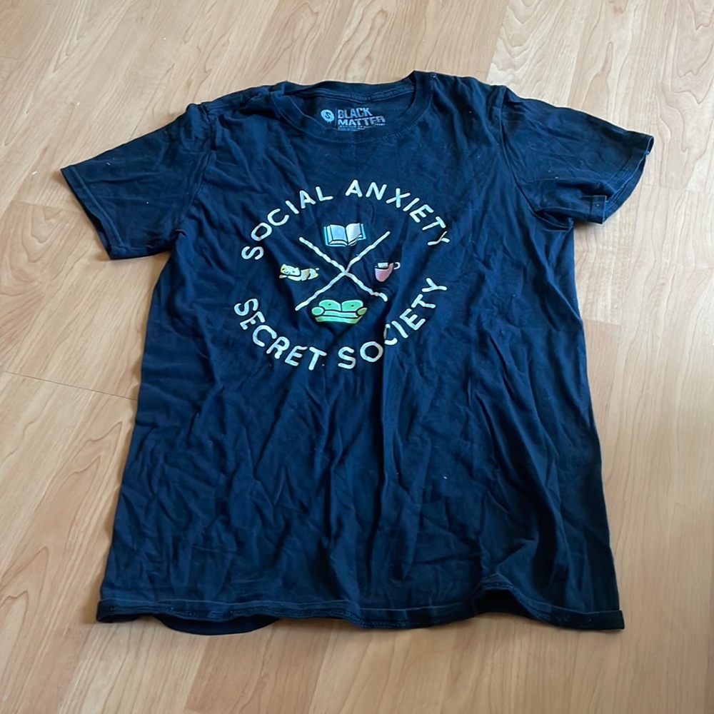 Hot Topic shirt. Barely worn. Size S.